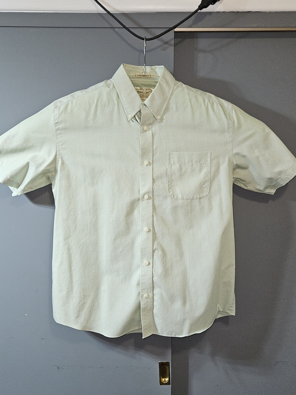 Eddie Bauer Light Mint Green Short-Sleeve Button-Down Shirt
